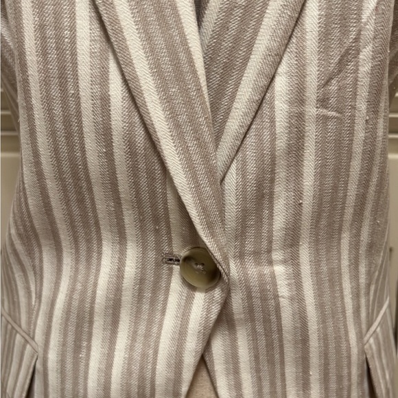 33. Calvin Klein Vest in Khaki Stripes, Size 16 - Picture 6 of 15